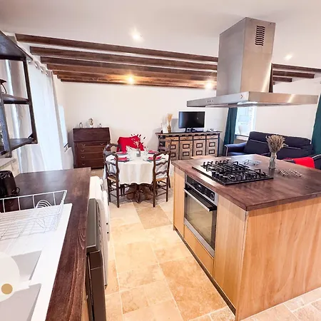 Holiday home Tranquiloue - Maison Paisible A 7min Du Puydufou *